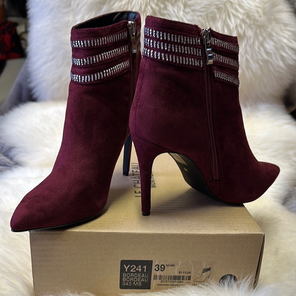 NEW Le Chateau Burgundy Red Heeled Boots Stiletto Sleek Pointed Toe Fall Autumn